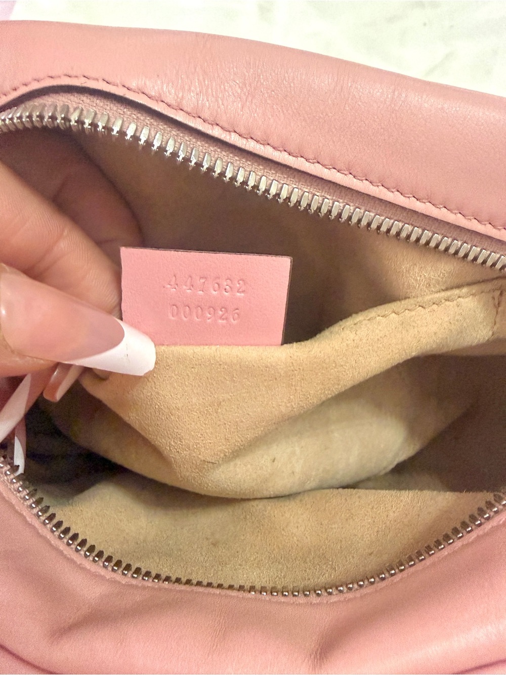 Authentic Gucci GG marmont leather handbag - Picture 5 of 6
